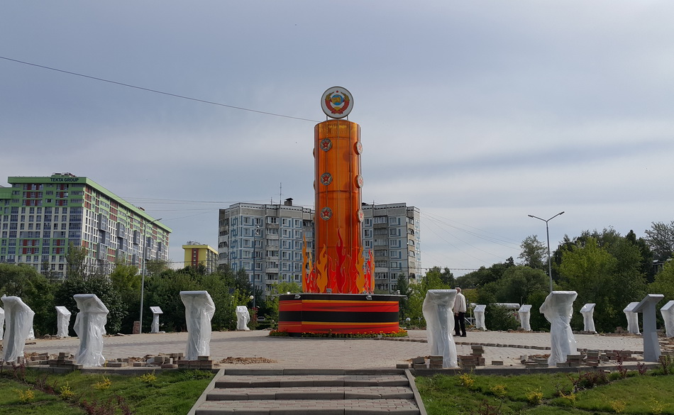 Установка пластмассового памятника героям Великой Отечественной войны возмутила сергиевопосадцев