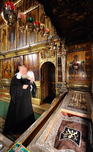 Патриарх Кирилл совершил повечерие с чтением Великого канона в Троице-Сергиевой лавре